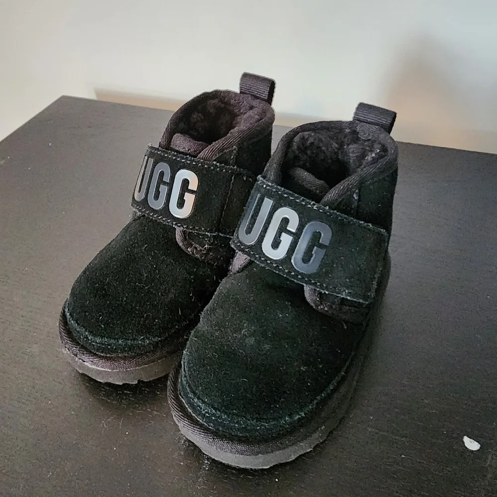 UGG Kids' Neumel II Graphic Boot